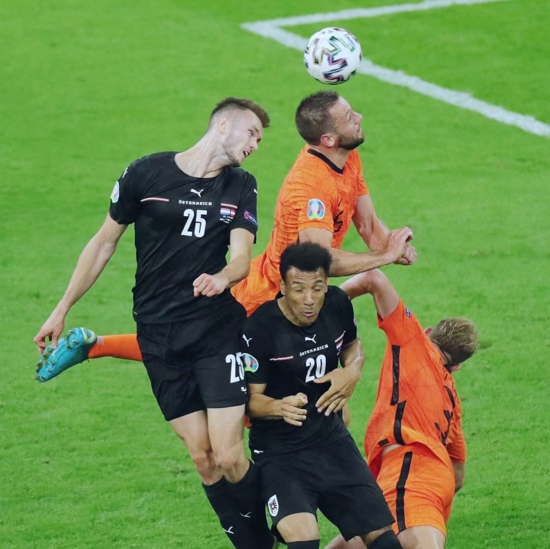 开云体育app-波兰队逆转瑞典队，波尔统治全场