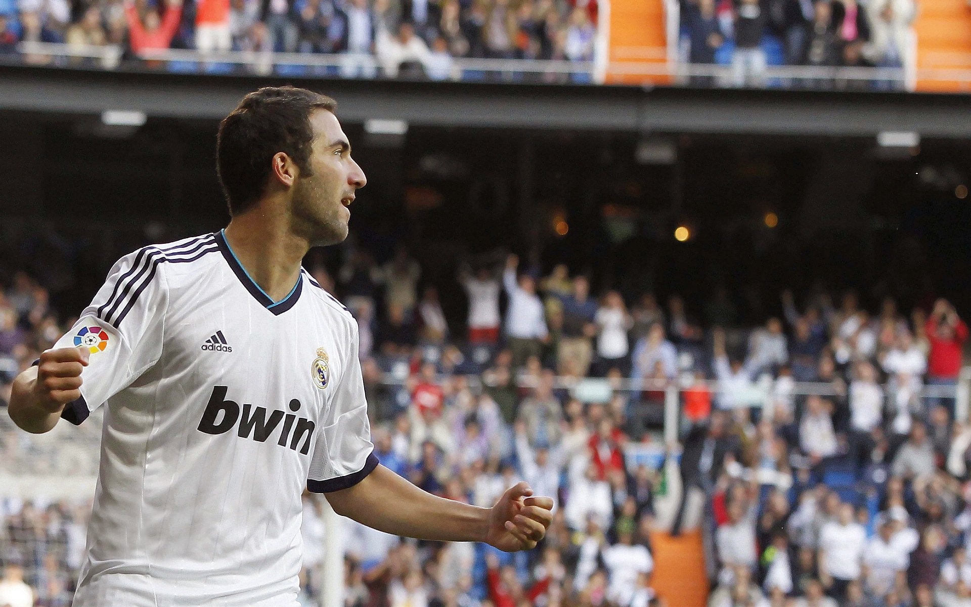 奥地利压制拜仁，当战术纪律碾碎豪门神话，福登如何成为关键先生