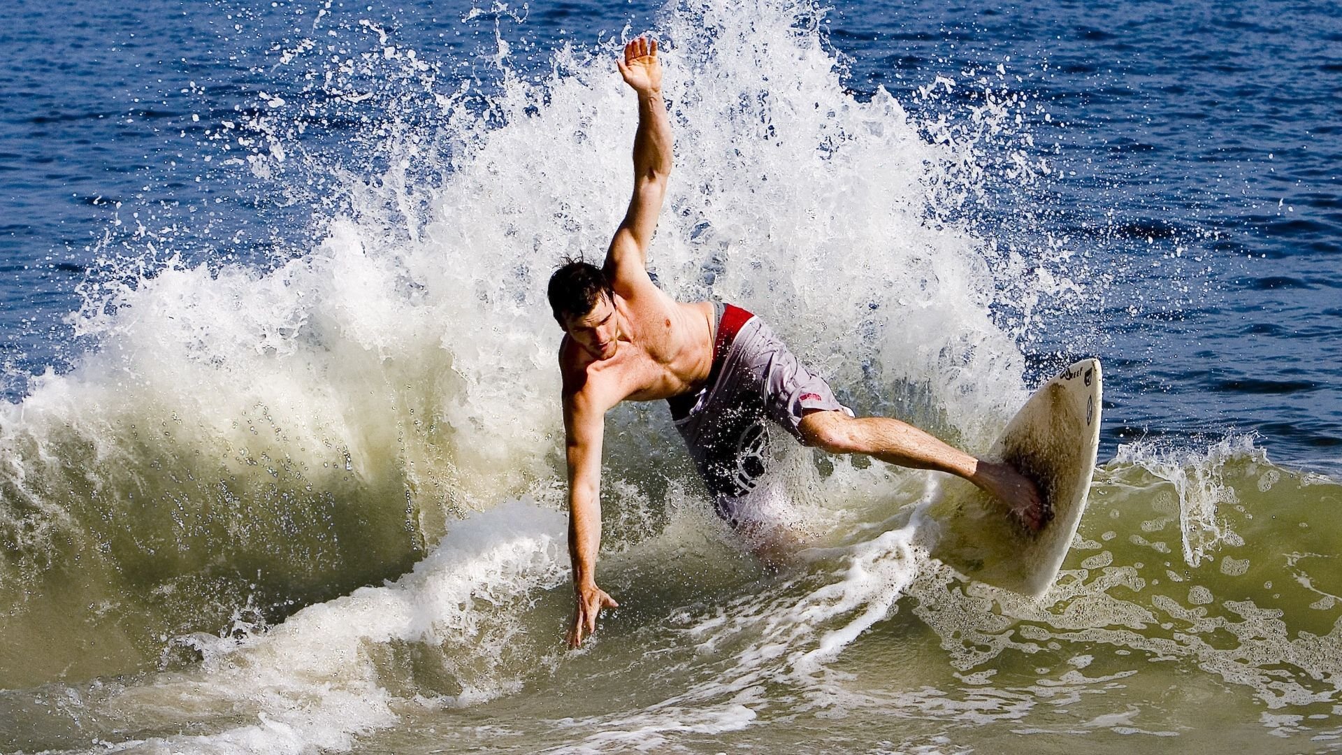 波兰节奏掌控委内瑞拉，当莫德里奇在欧冠决赛接管比赛