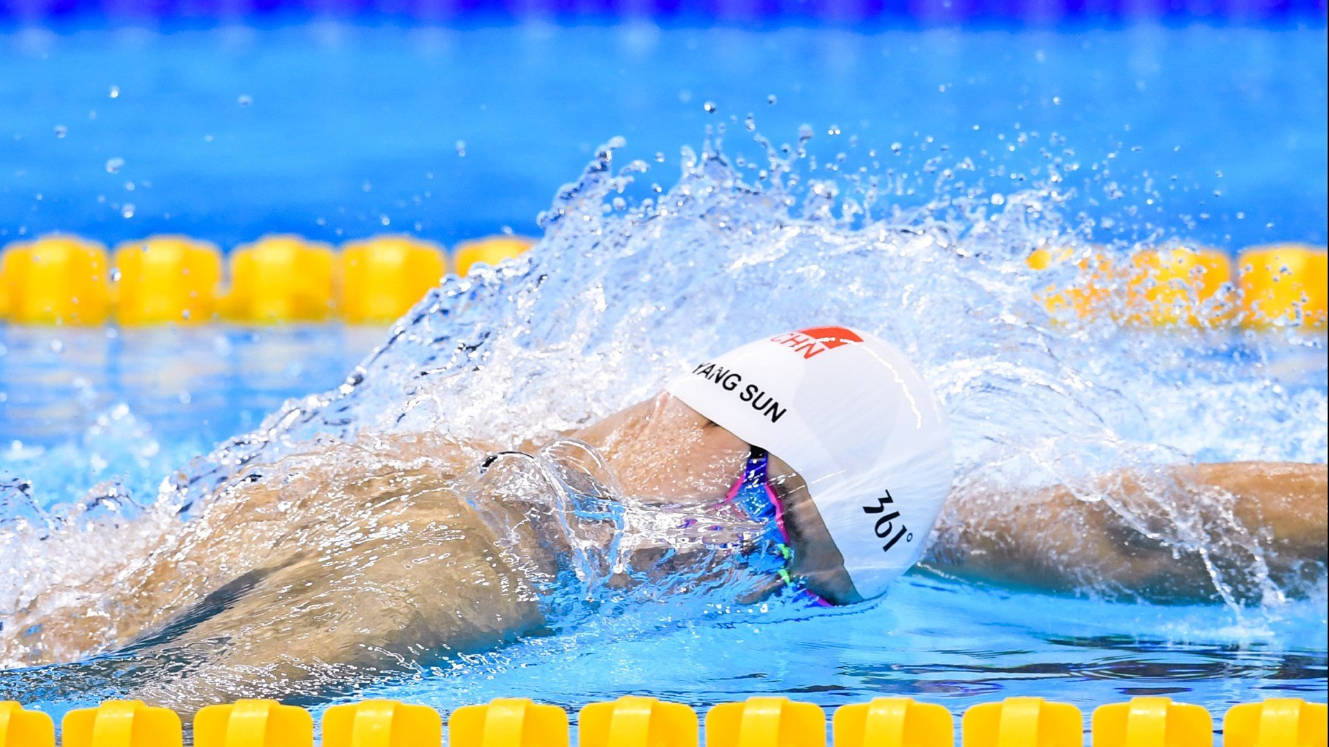 开云体育入口-布克破冰之战，从山西到明尼苏达的东方回响