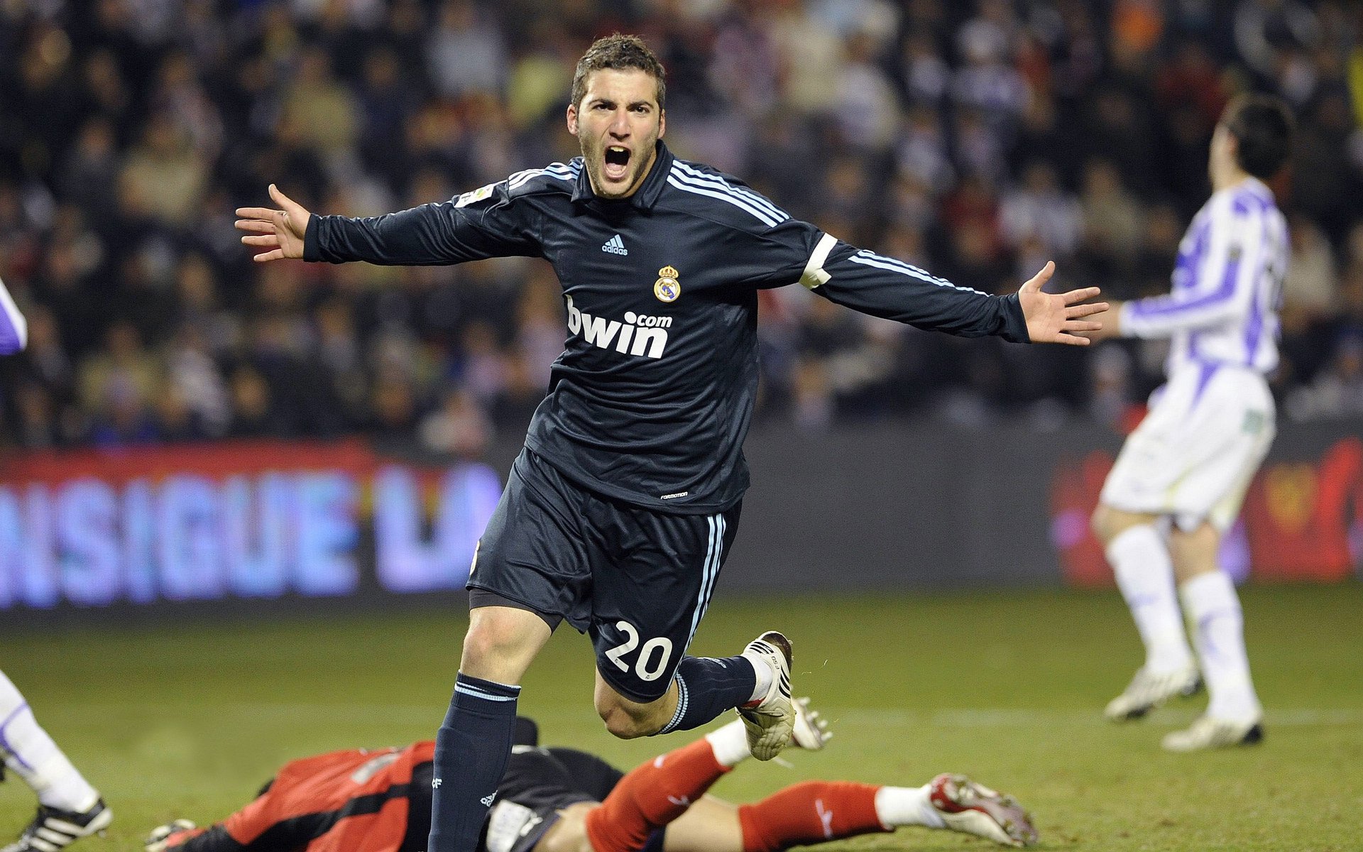 阿克压制级发挥,抢七之夜,一个配角如何成为主角